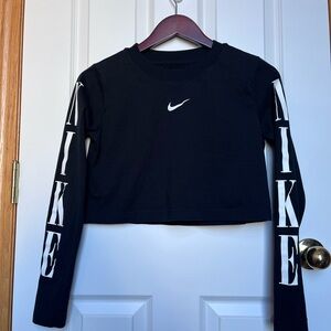 Nike Women's Black and White Long Sleeve Crop Top